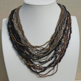 Collier multi-rangs noir, brun, doré