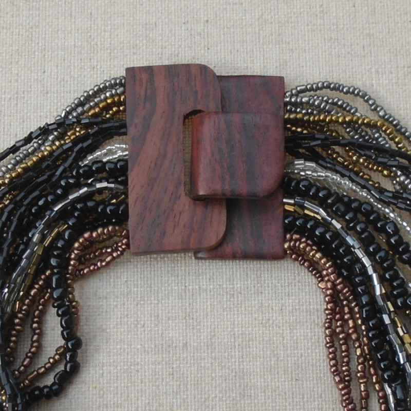 Collier multi-rangs noir, brun, doré