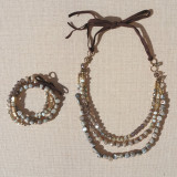 Collier 3 rangs tons beige et doré