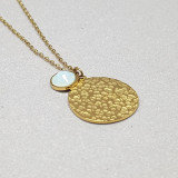 Collier médaille martelée et cristal Swarovski blanc