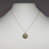 Collier médaille martelée et cristal Swarovski blanc