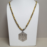 Collier perles gris vert