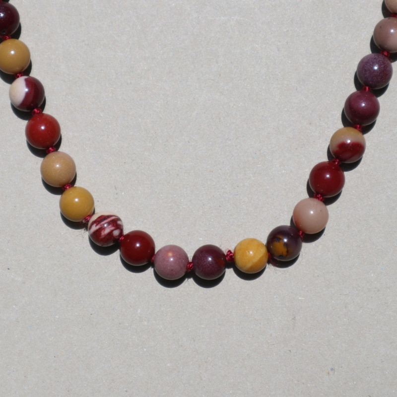 Collier perles gris beige