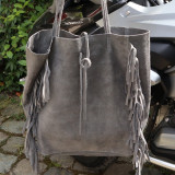 Sac cabas à franges en daim gris