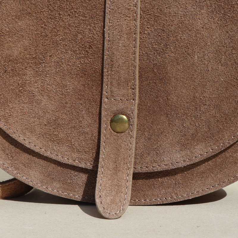 Sac bandoulière rigide taupe