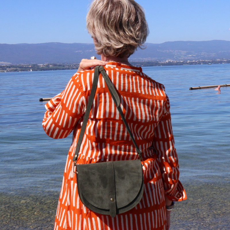 Sac bandoulière rigide vert kaki