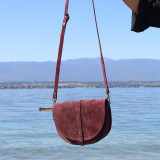 Sac bandoulière rigide bordeaux prune