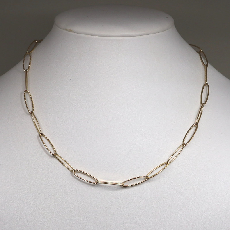 Collier chaîne dorée, mailles ovales