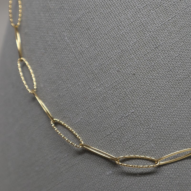 Collier doré double chaîne à mailles serpentines plates et billes allo