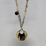 Collier maille rectangle, perles blanches