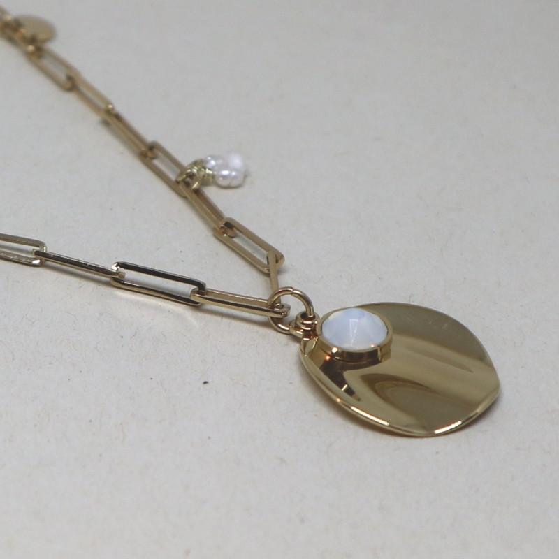 Collier maille rectangle, perles blanches
