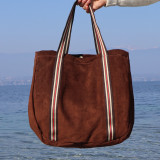 Sac cabas sangle en daim chocolat