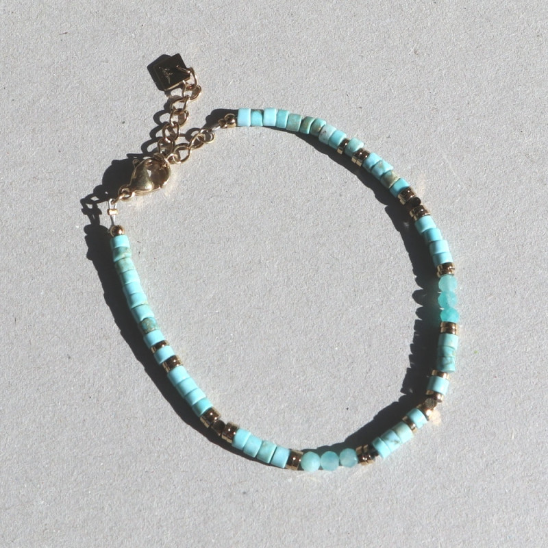 Bracelet orné de pierres naturelles, turquoises claires