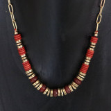 Collier tour de cou doré et Cornaline