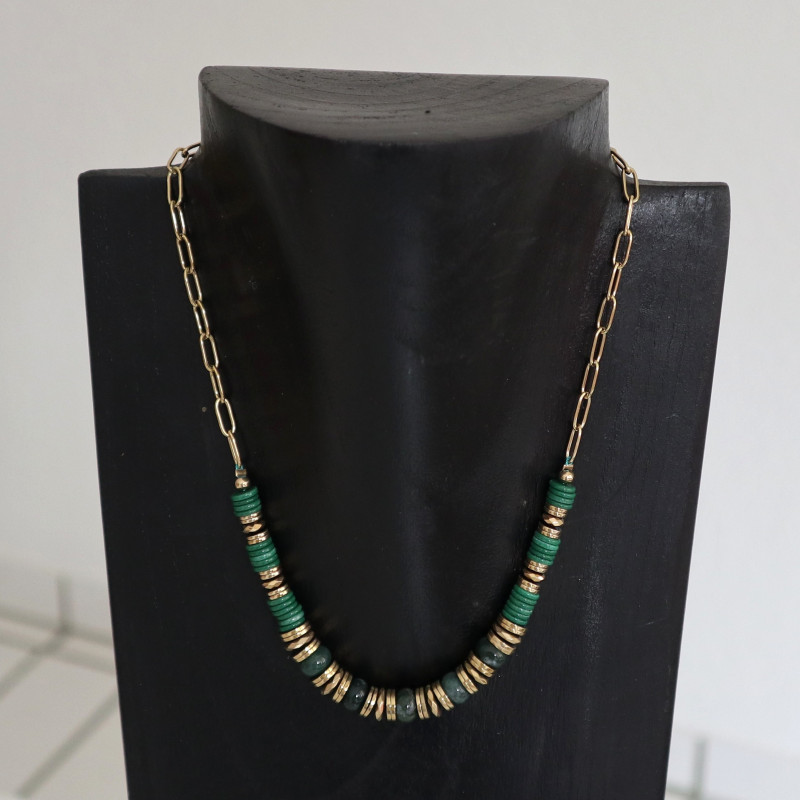 Collier tour de cou doré et Agates vertes