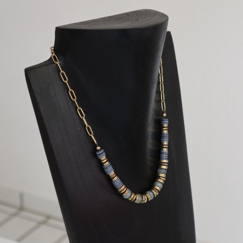 Collier tour de cou doré et pierres Labradorite