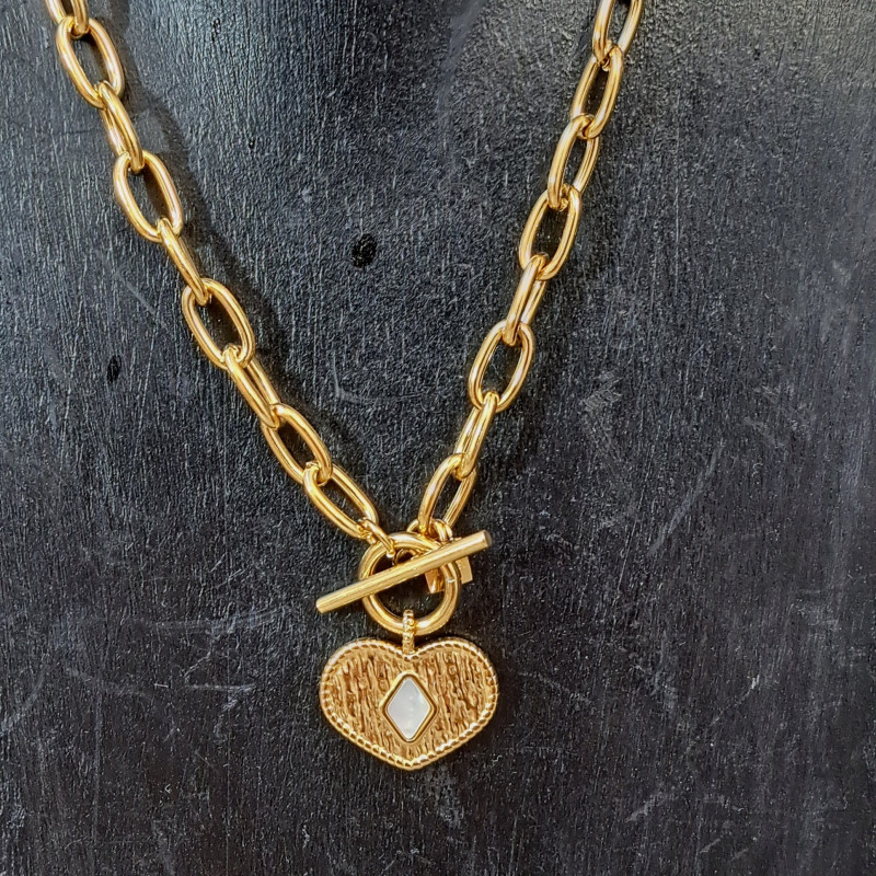 Collier pendentif coeur, pierre naturelle, nacre blanche