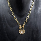 Collier pendentif coeur, pierre naturelle, nacre blanche
