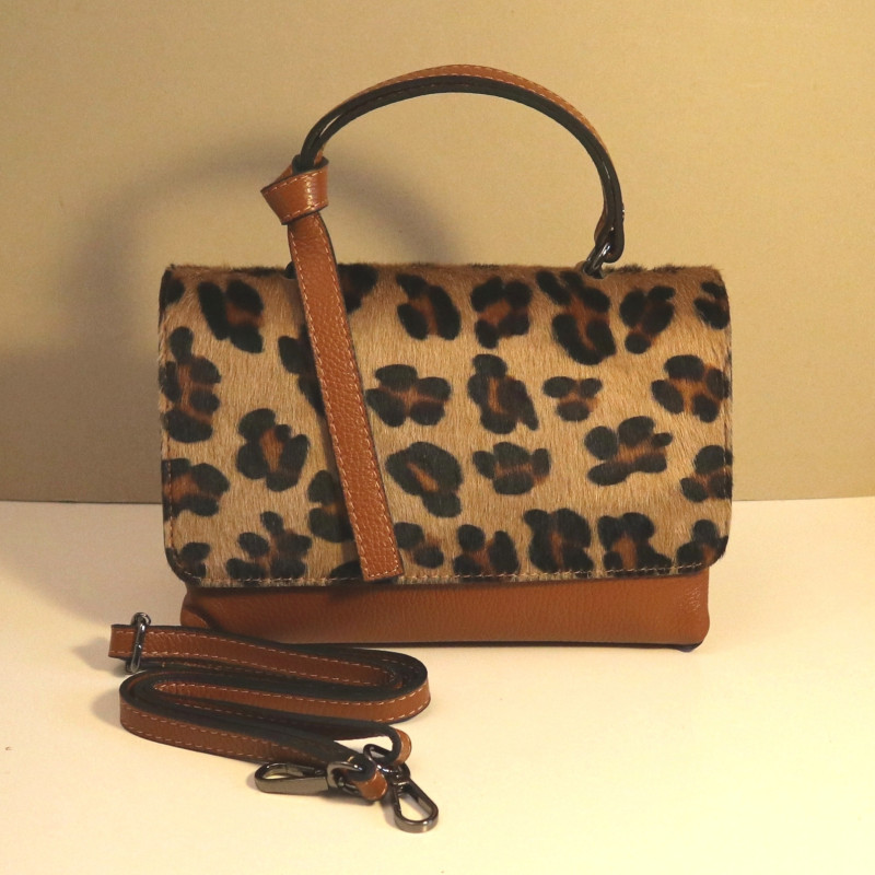 Sac à main en cuir, rabat "fauve"