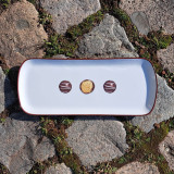 Plat à gâteau en porcelaine, décor chocolat
