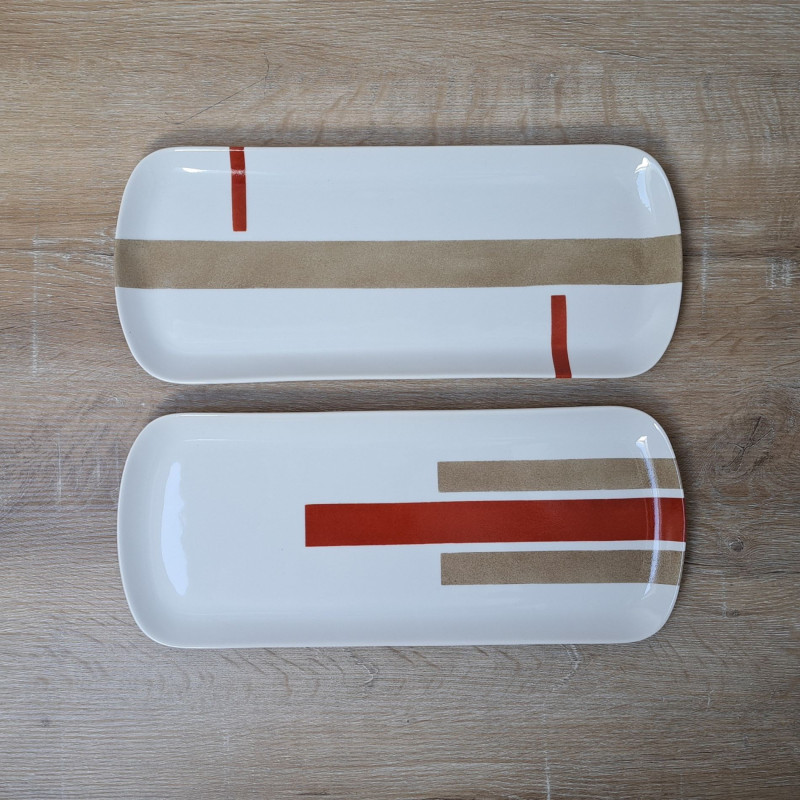 Plat à cake original et très design, rouge et beige