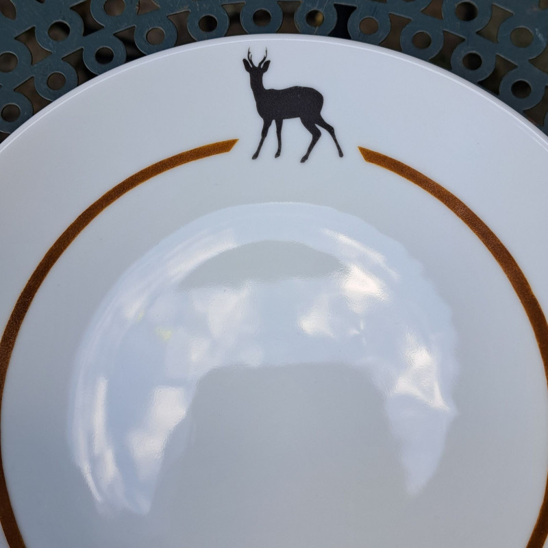 Assiettes à dessert, motif chevreuil