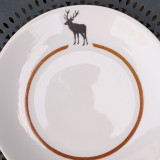 Assiettes en porcelaine, motif cerf