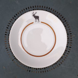 Assiettes en porcelaine, motif cerf