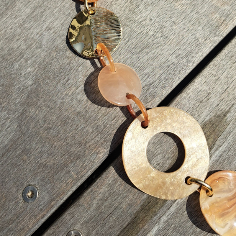 Collier grandes mailles rondes, écrues, beiges et doré