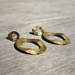 Boucles d'oreilles ovales ondulées, métal doré