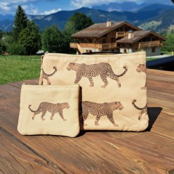 Double pochette en coton beige, motif guépard