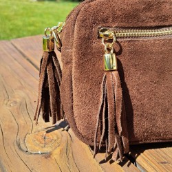 Sac bandoulière pompon en daim, brun