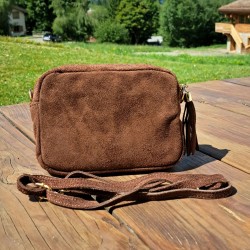 Sac bandoulière pompon en daim, brun