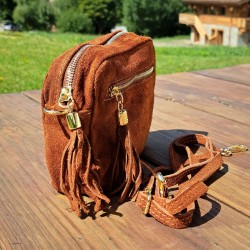 Sac bandoulière pompon en daim, caramel