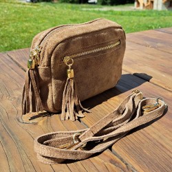 Sac bandoulière pompon en daim, taupe