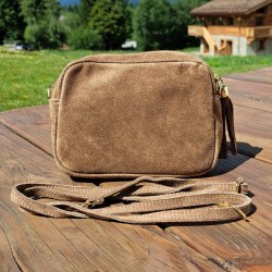 Sac bandoulière pompon en daim, taupe