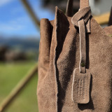 Tote bag en daim de couleur taupe