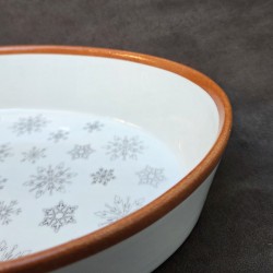 Plat four en porcelaine décoré de flocons
