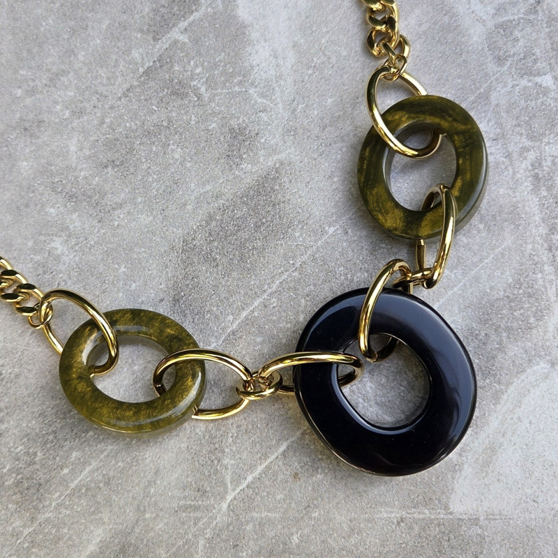 Collier anneaux olive, noir et doré