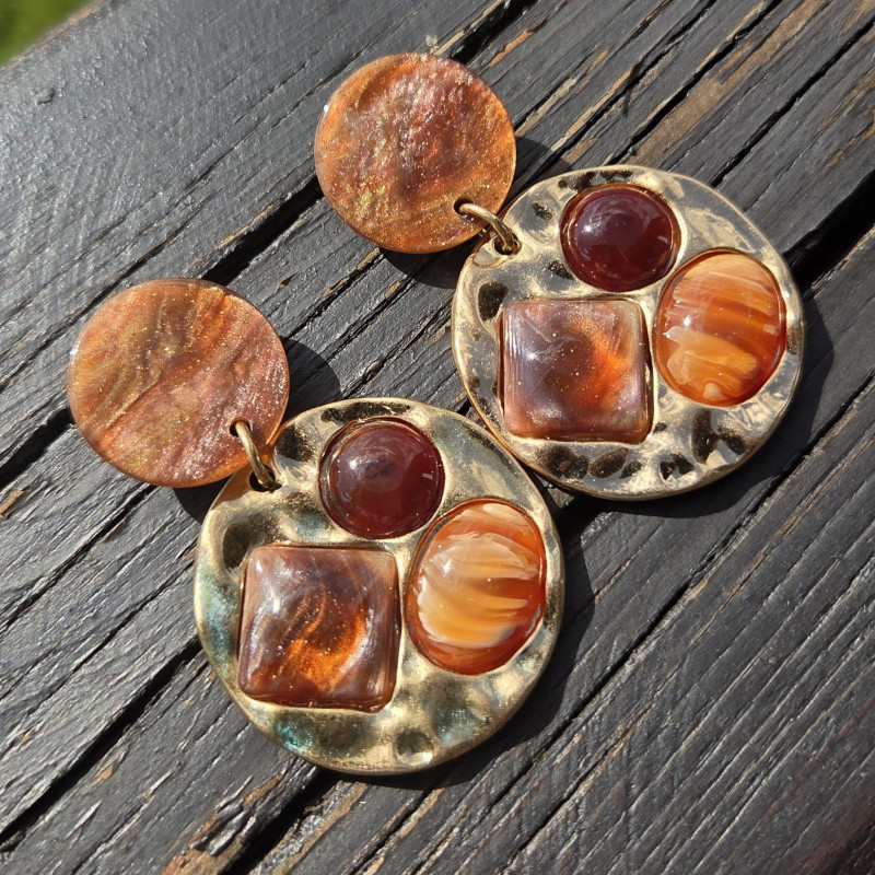 Boucle d'oreilles marron et or